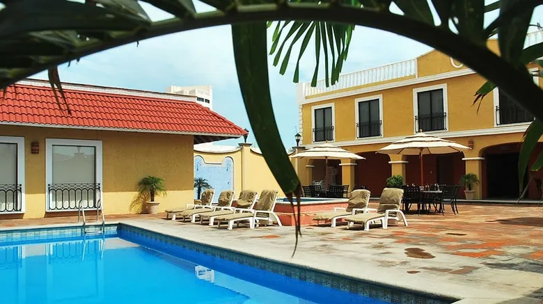 Hotel-Bello-Veracruz-Pool